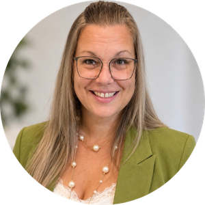 Annie Marquez. Coordonnatrice des services alimentaires, CIUSSS Centre-Sud-de-l’île-de-Montréal Annie Marquez. Coordonnatrice des services alimentaires, CIUSSS Centre-Sud-de-l’île-de-Montréal